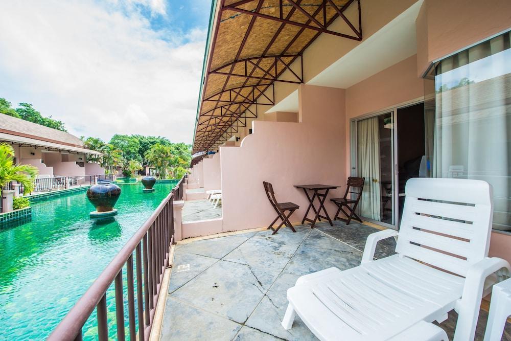 Phuket Kata Resotel Buitenkant foto