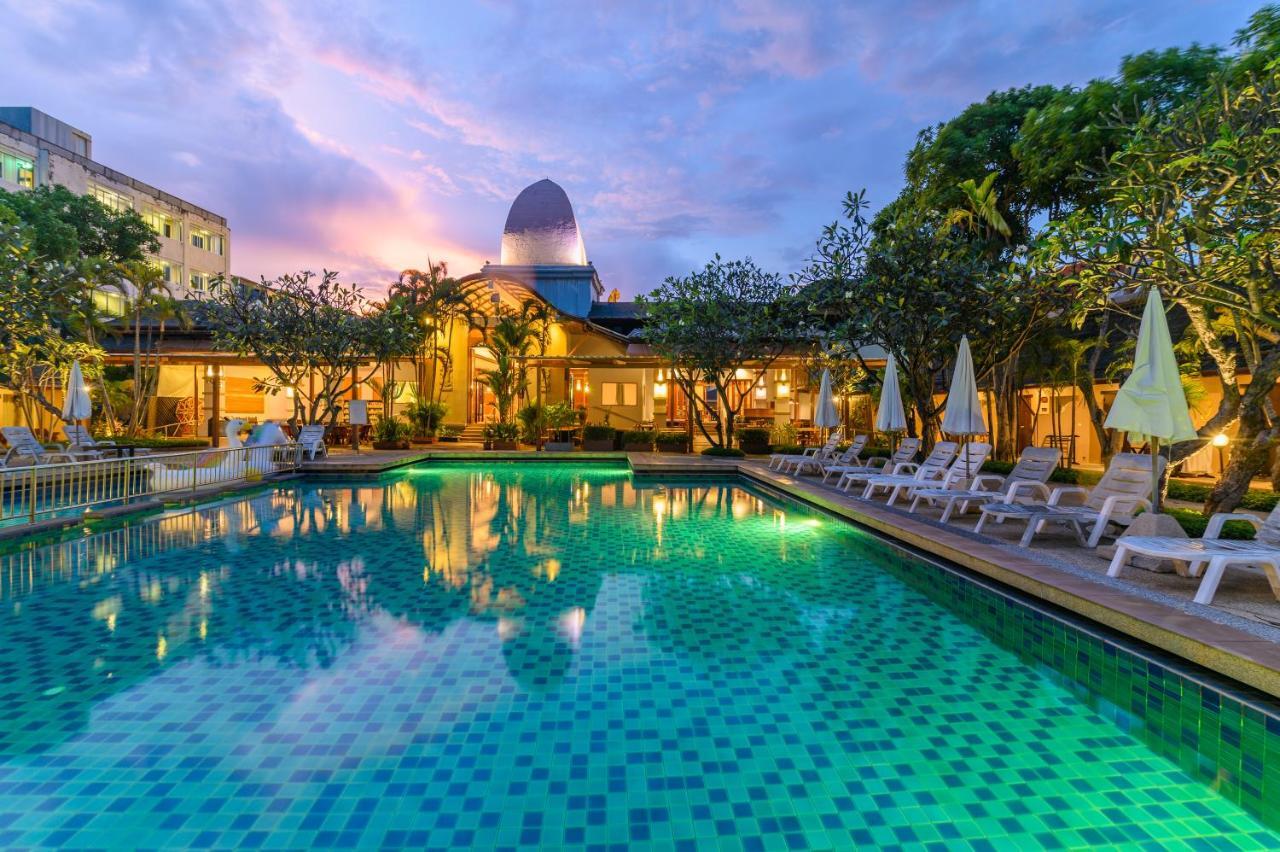 Phuket Kata Resotel Buitenkant foto