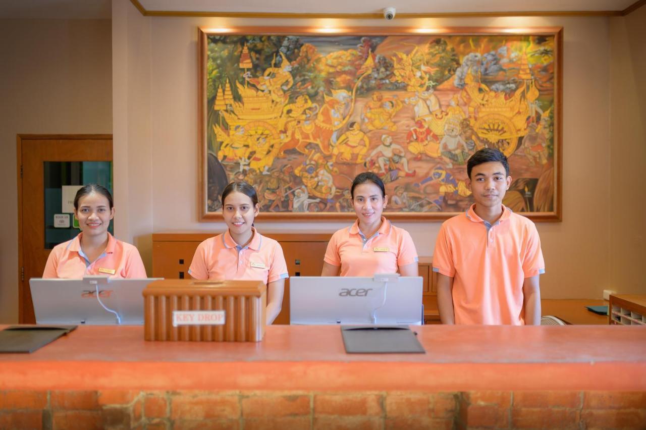 Phuket Kata Resotel Buitenkant foto