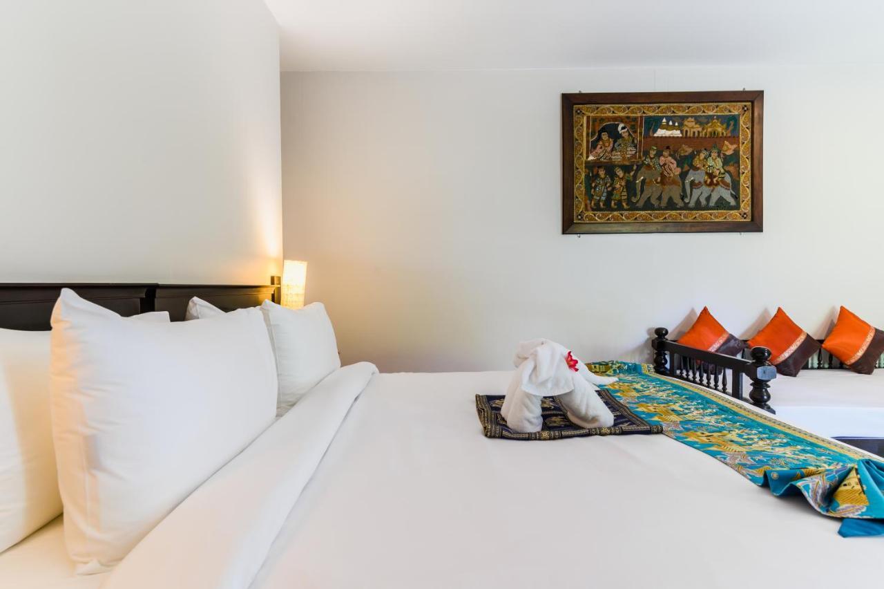 Phuket Kata Resotel Buitenkant foto